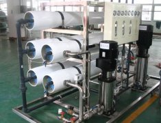 化妝品、精細化工行業(yè)用水制取設備
